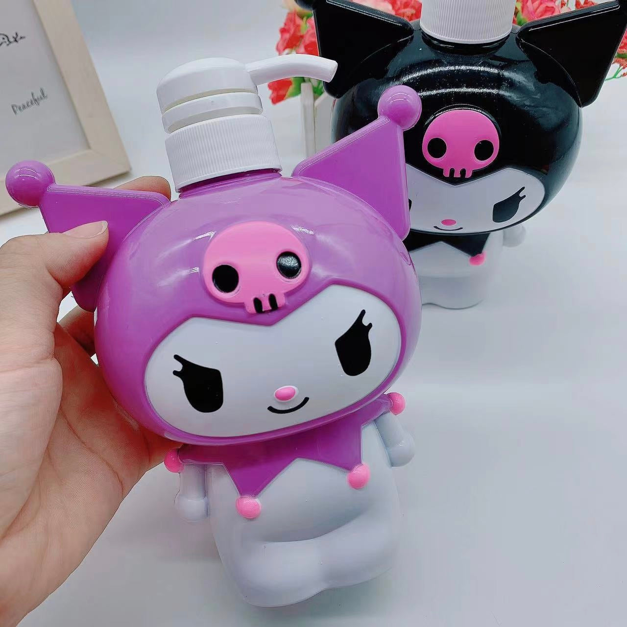 DISPENSADOR JABON 700ML KUROMI