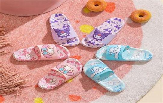 CHANCLETA SANRIO 1925