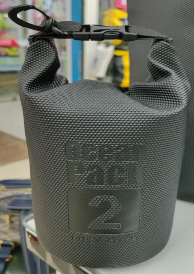 MOCHILA IMPERMEABLE 2L NEGRO