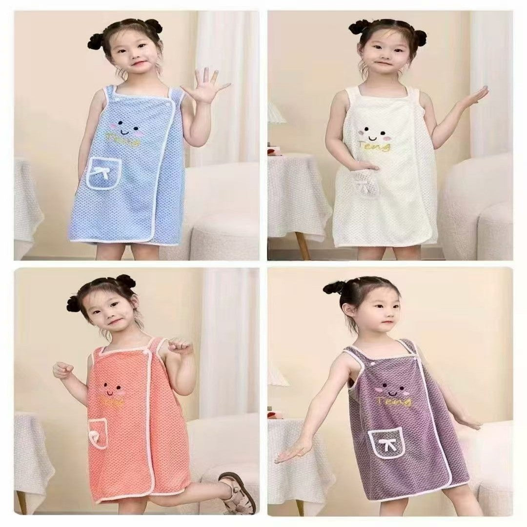 TOALLA DE BANO CON TIRANTES PARA NINO