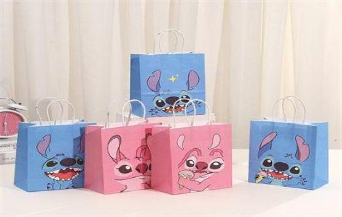 BOLSA REGALO PAPEL PERSONAJE 15*21 2