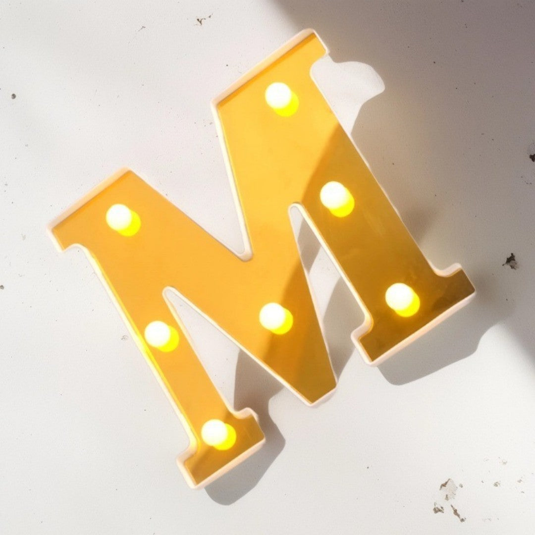 LAMPARA LETRA M 16CM